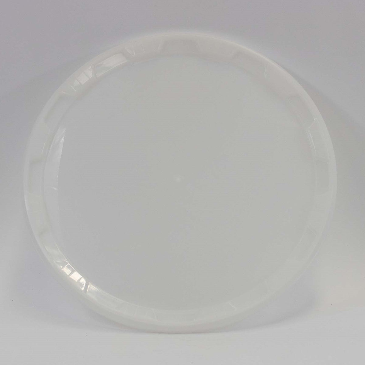33 Ltr Bucket Lid  Hole and Grommet-1.jpg